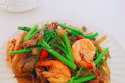 牛肉鲜虾炒红薯粉