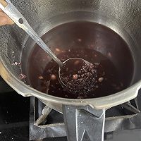 黑米莲子粥的做法图解4