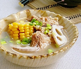玉米排骨莲藕汤的做法