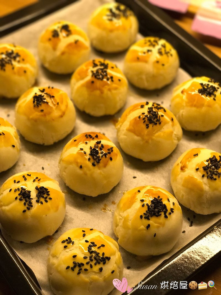 蛋黄酥的做法