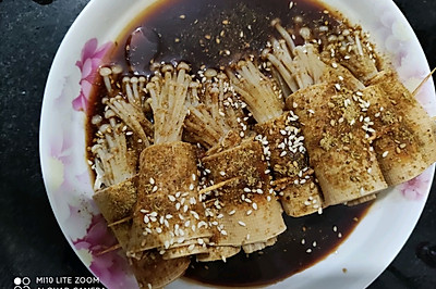 豆腐皮卷金针菇