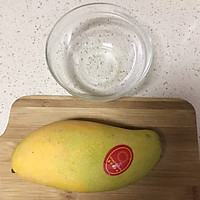 芒果牛奶果冻的做法图解3