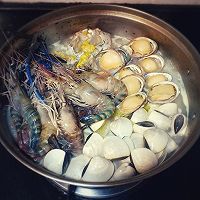 虾兵蟹将海鲜煲的做法图解6