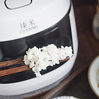 粒粒分明还不粘锅的酱油炒饭 快手早餐主食#寻味外婆乡#的做法图解2