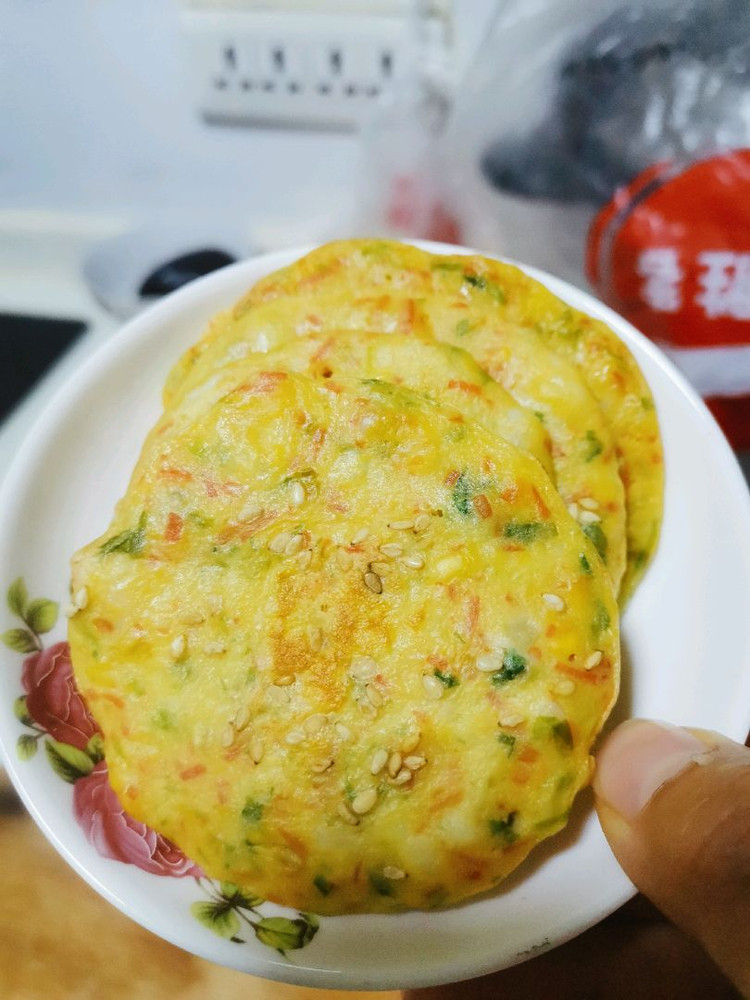 辅食鲜虾蔬菜饼的做法