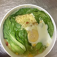 懒人微波炉方便面料理的做法图解3