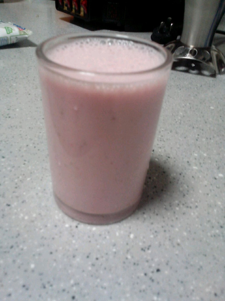 草莓奶的做法