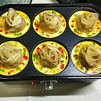 多功能锅--六连盘玫瑰花抱蛋煎饺的做法图解10