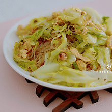 菜心这么做，营养又饱腹：菜心鸡蛋炒面