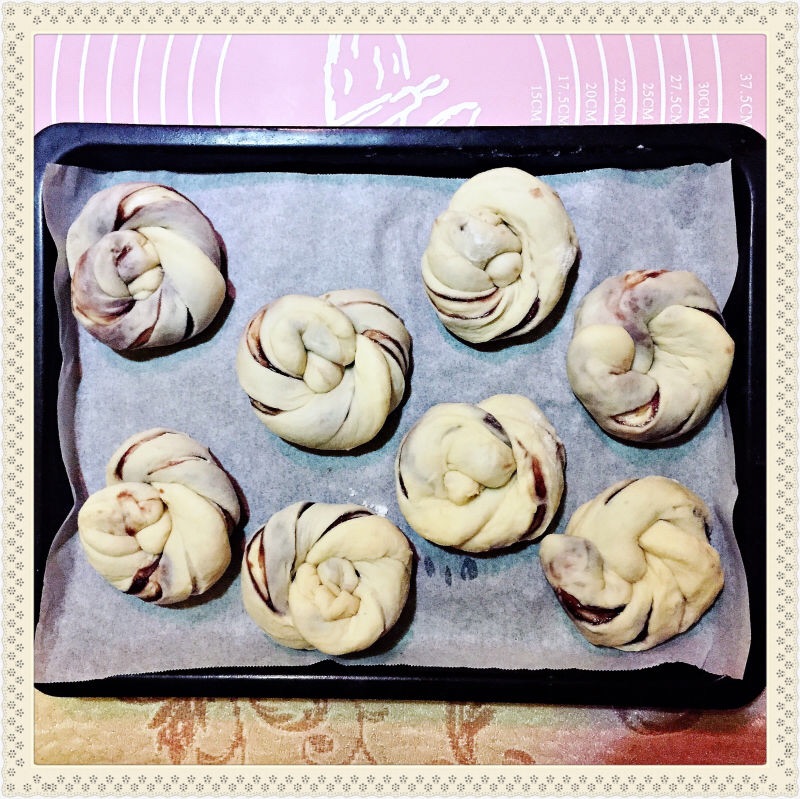 椰蓉豆沙卷的做法图解4