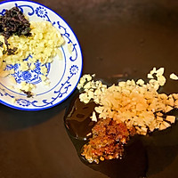 简单快速的紫苏花生米拍黄瓜的做法图解4