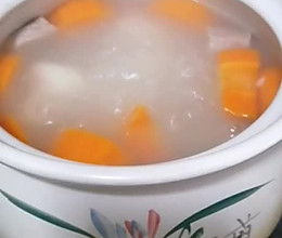 红萝卜山药煲瘦肉汤的做法