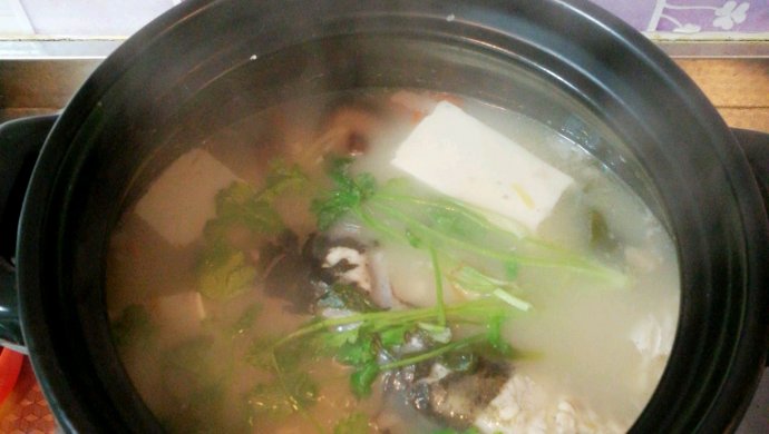 鱼头豆腐汤