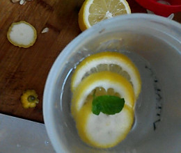 冰冰凉凉的薄荷柠檬七喜的做法