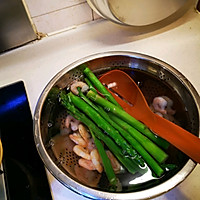 在家简单做，美味不将就→芦笋虾仁的做法图解2