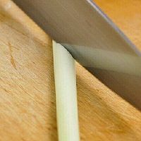 墨鱼虾滑香茅串烧的做法图解1