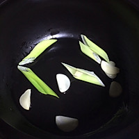 腊排骨砂锅的做法图解3