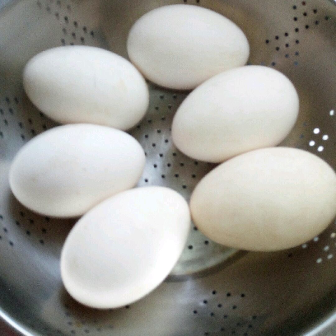 腌鹅蛋的做法_【图解】腌鹅蛋怎么做如何做好吃_腌鹅蛋家常做法大全_大个媳妇_豆果美食