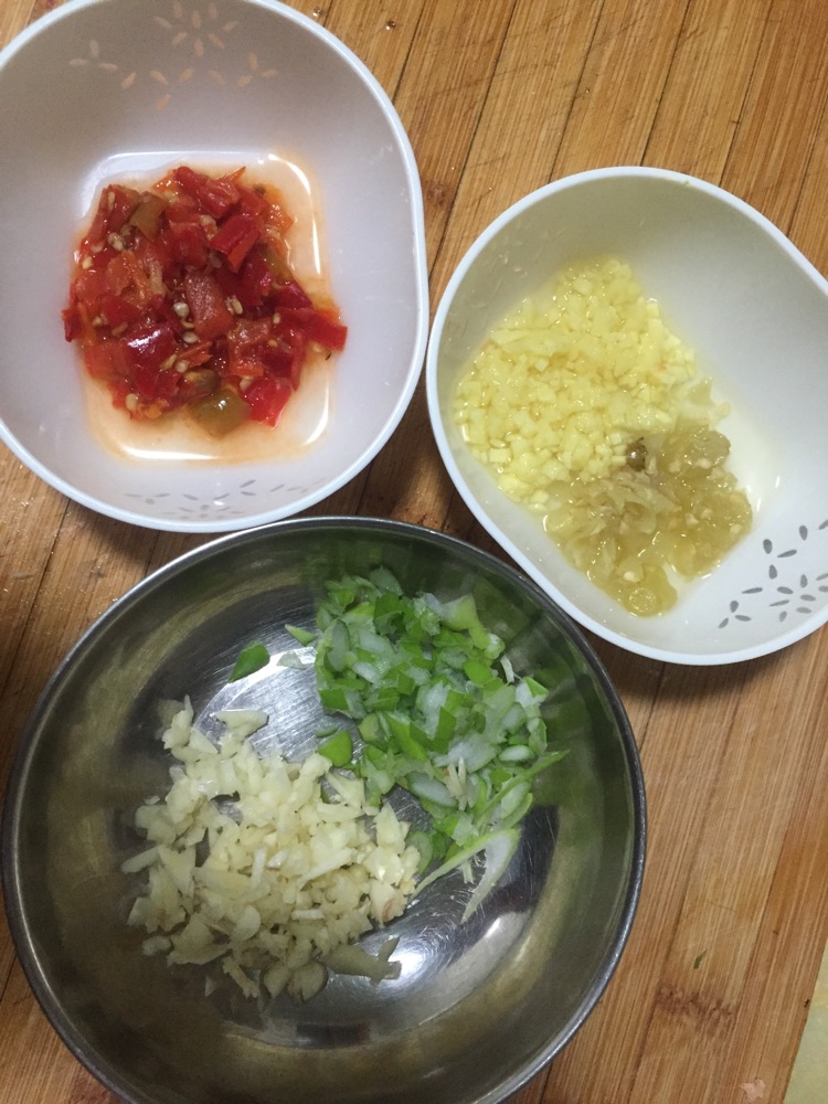 鱼香肉丝的做法图解1