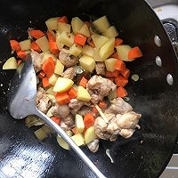鸡肉土豆咖喱的做法图解5
