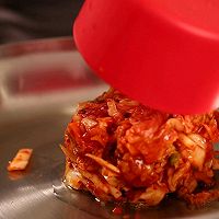 辣白菜炒饭＞＜的做法图解1