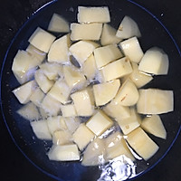 红烧土豆的做法图解2