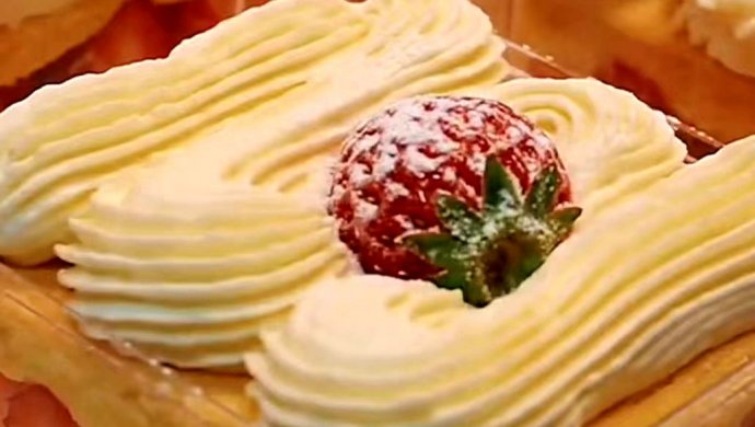 网红爆款草莓盒子蛋糕，一口就爱上