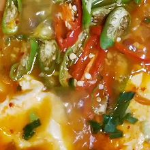 一煲温暖全身的汤菜～金枪鱼泡菜豆腐汤