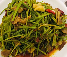 芹菜回锅肉的做法