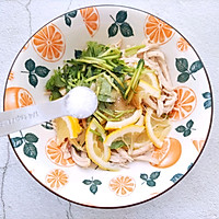 #仙女们的私藏鲜法大PK#低脂低卡柠檬手撕鸡的做法图解8