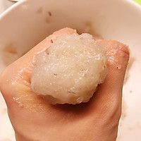 #我们约饭吧#虾滑蛋皮紫菜汤的做法图解2