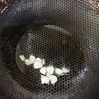 老式鸡蛋炒凉粉的做法图解3