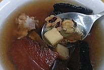 灵芝麦冬土伏玲炖排骨汤的做法