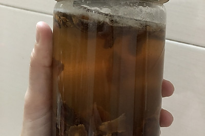 高丽参泡蜂蜜