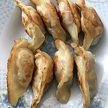 煎饺子