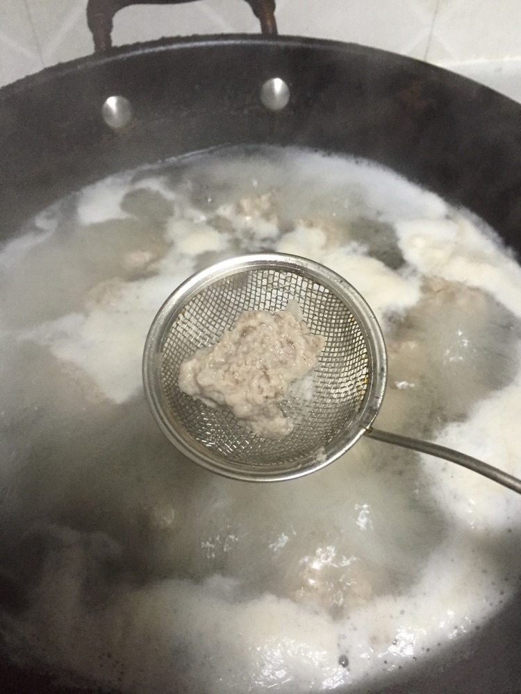 冬瓜汽锅肉丸汤的做法图解3