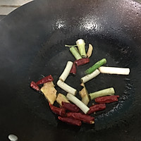 滇式黄焖鸡的做法图解1