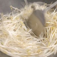 夏日清爽小炒～醋溜绿豆芽的做法图解2