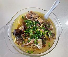 可以吃鸡肉的菌菇什锦鸡汤的做法