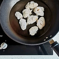 香菇玉米鸡翅煲的做法图解5