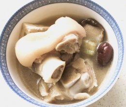 猪蹄丝瓜香菇豆腐汤的做法