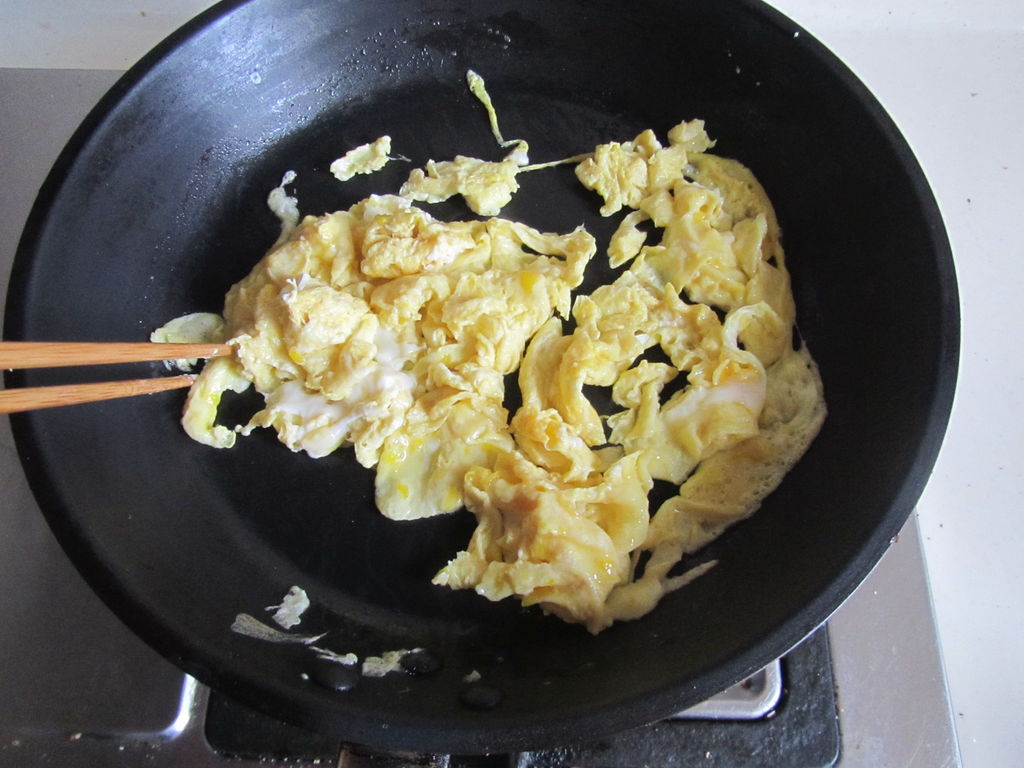 金针菇炒蛋,金针菇炒蛋的家常做法 - 美食杰金针菇炒蛋做法大全