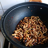 鱼香肉丝#金龙鱼外婆乡小榨菜籽油，我要上春碗#的做法图解12