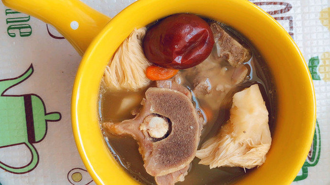 鲜猴头菇炖羊骨汤的做法