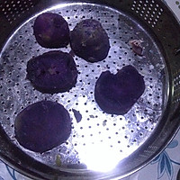 椰奶手工芋圆的做法图解2