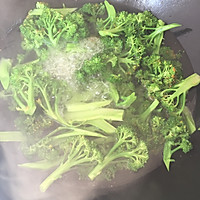 蚝油蒜香西兰花的做法图解3