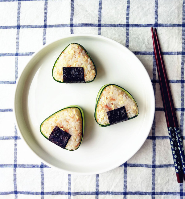 金枪鱼豆腐饭团