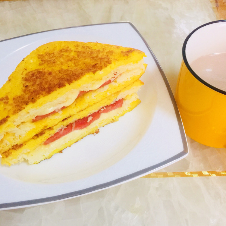 早餐「火腿芝士三明治」的做法