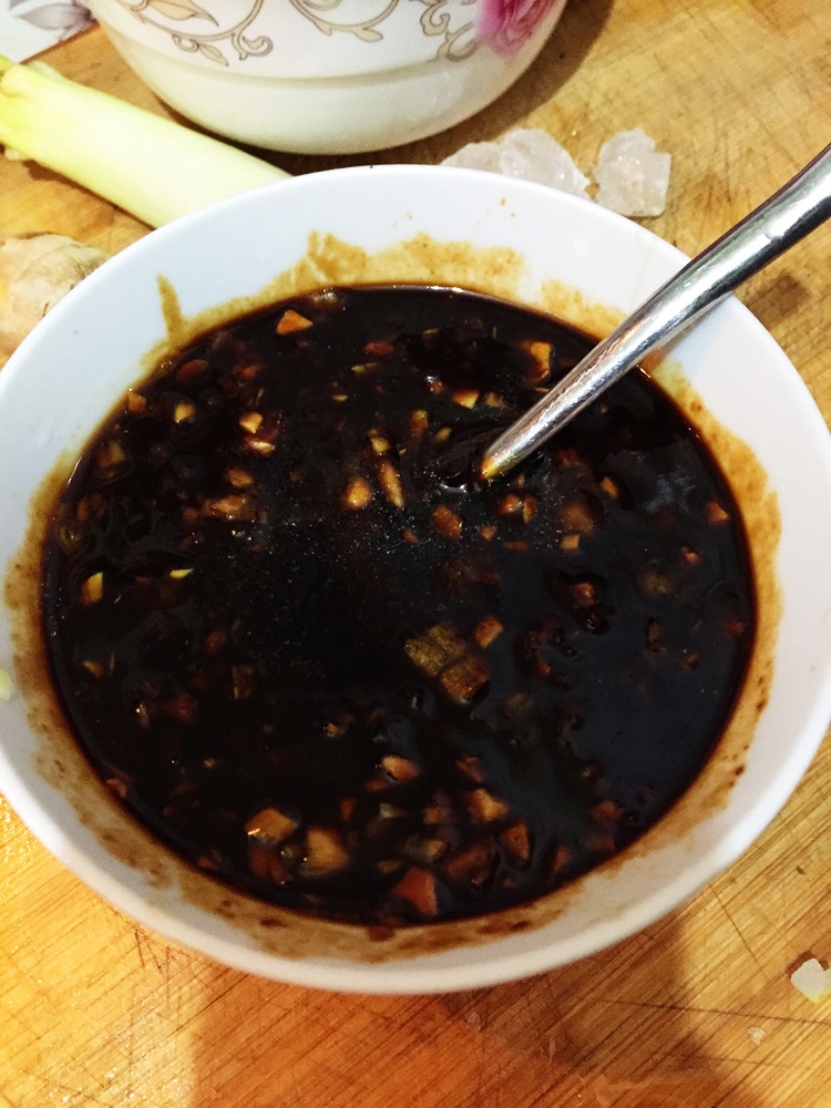 梅菜扣肉的做法图解3