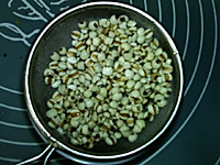 #硬核菜谱制作人##一人一道拿手菜#薏仁莲子枣米粥的做法图解4